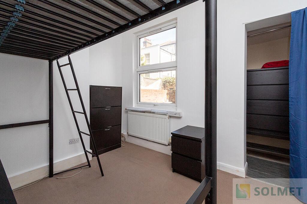 Apartment in London - More