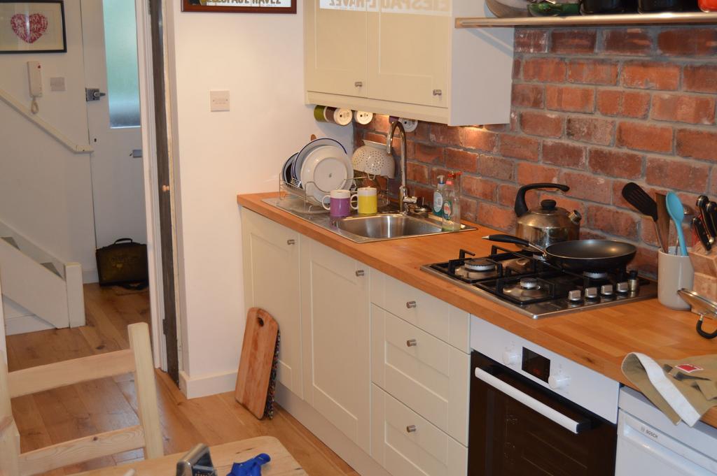 Apartment in London - View 3