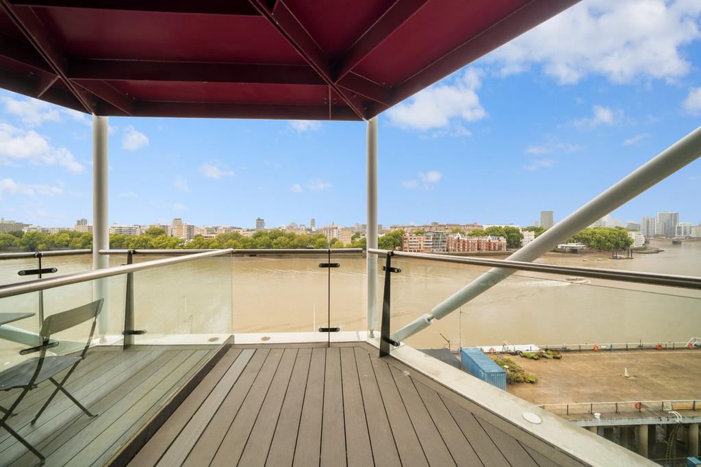 Apartment in London - View 3