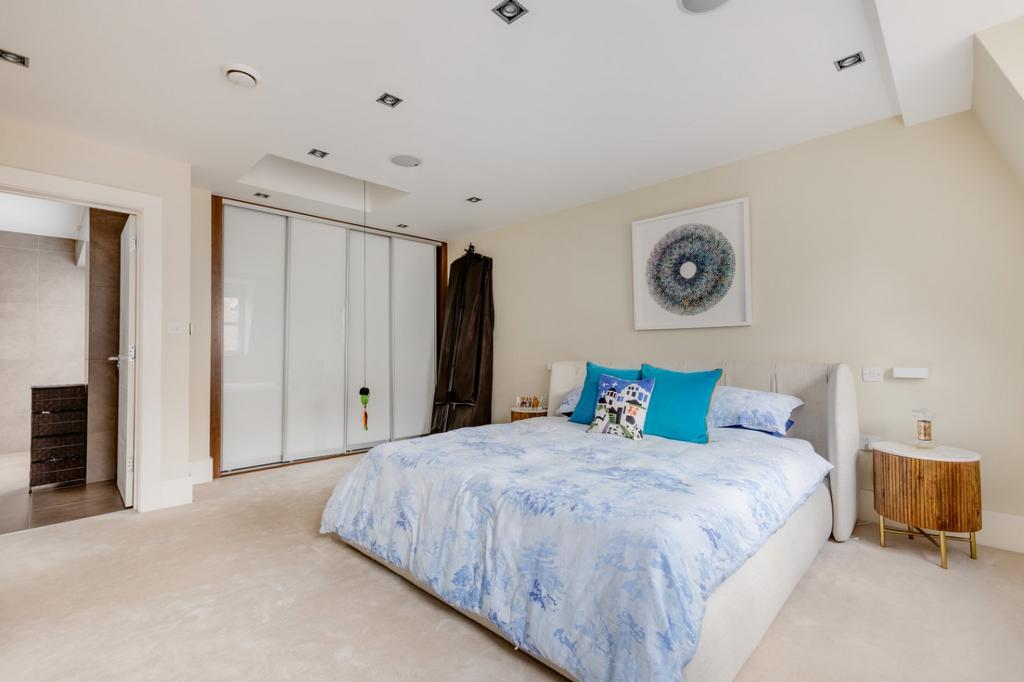 House in London - View 4