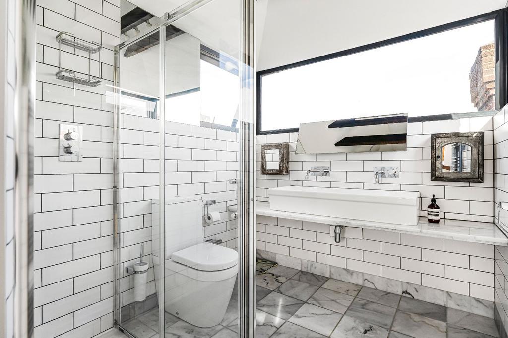 House in London, Victoria Park Village, Hackney - View 5
