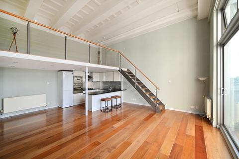 4 bedroom apartment to rent, Peterborough Road, SW6