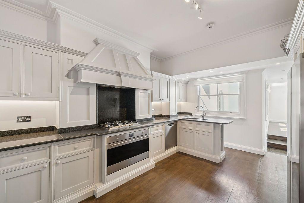 House in London - View 5