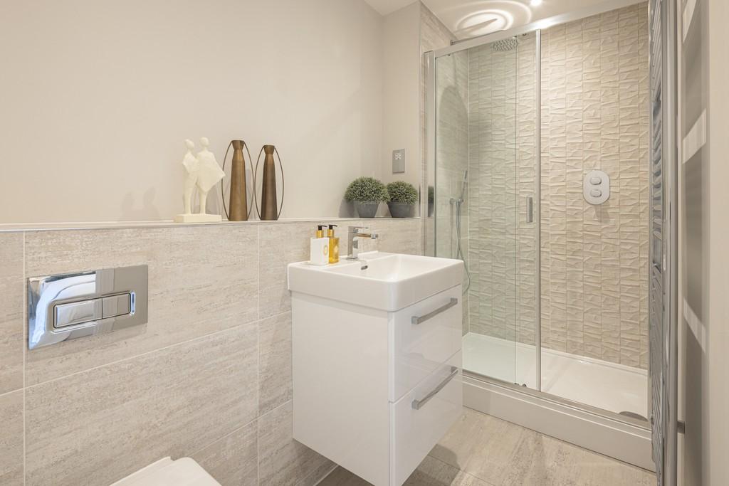 Apartment in Elmbridge, Weybridge - View 4