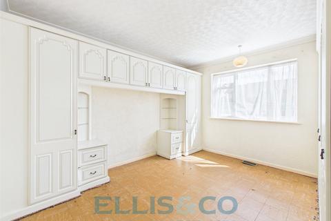 2 bedroom bungalow for sale, Cranford Road, Tonbridge, Kent, TN10