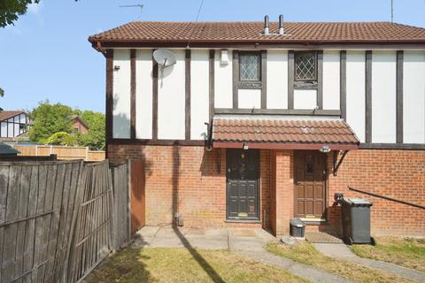 2 bedroom terraced house for sale, Cedar Close, Ashby-de-la-Zouch, Leicestershire, LE65