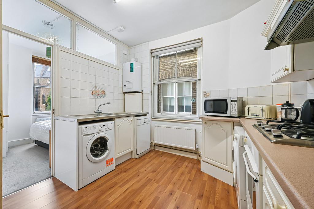 Apartment in London - View 3
