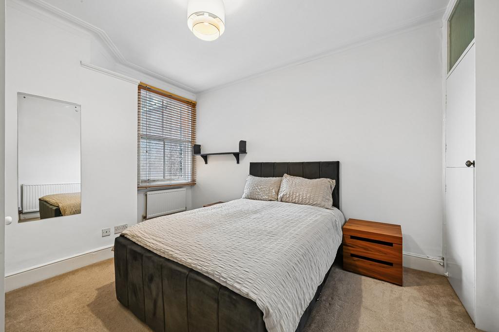 Apartment in London - View 4