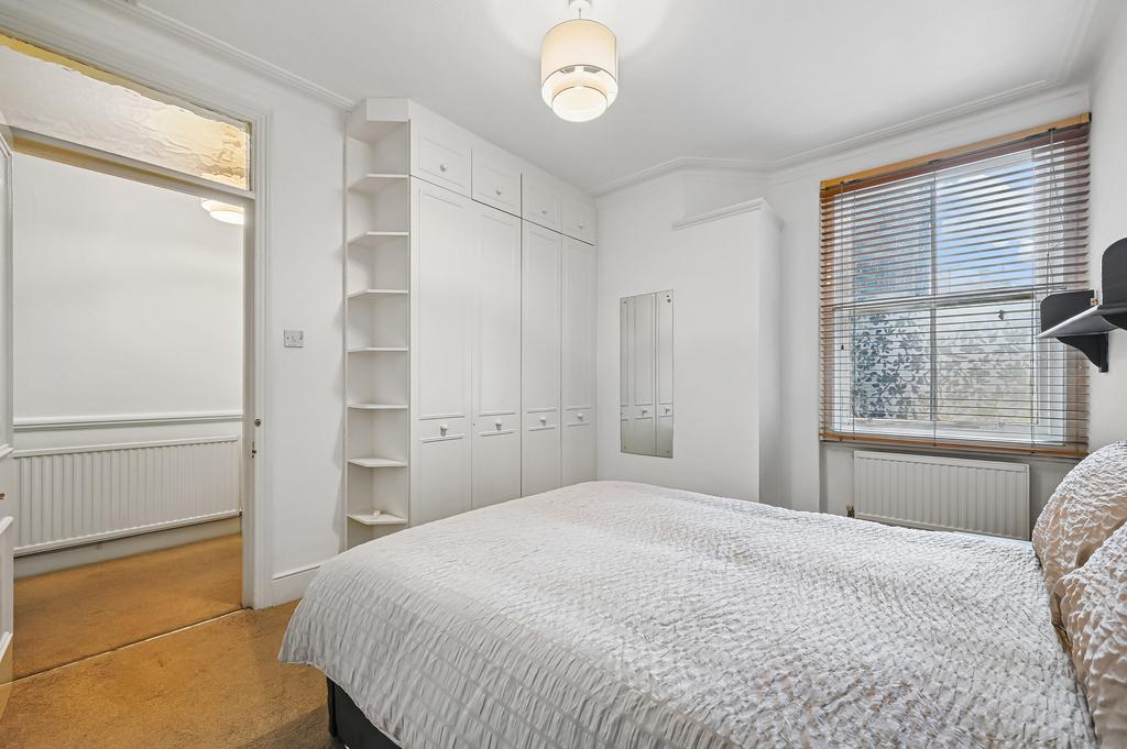 Apartment in London - View 5