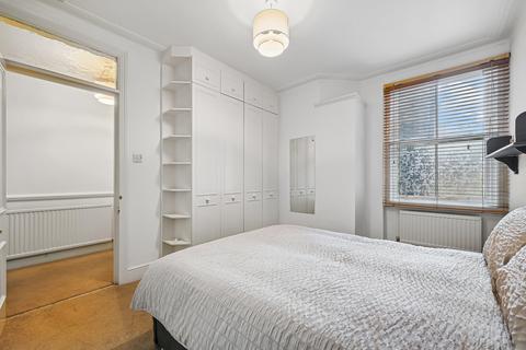 2 bedroom flat to rent, Lillie Road, SW6