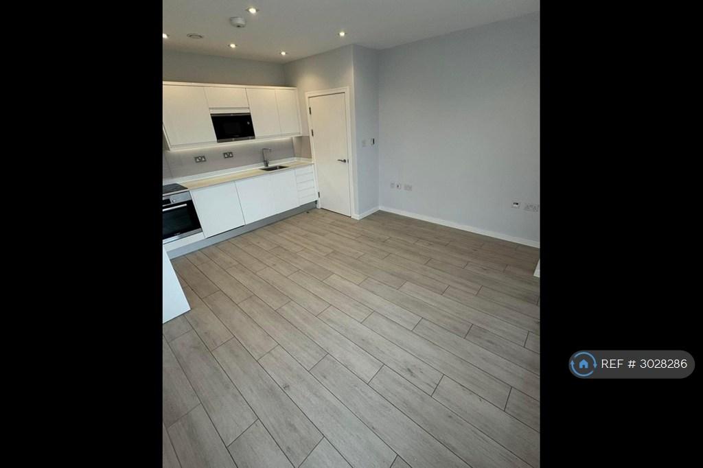Apartment in Wembley - View 2