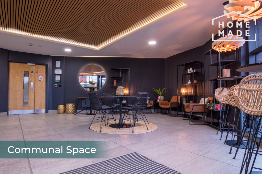 Apartment in Salford, Blackfriars, Lower Broughton - View 2