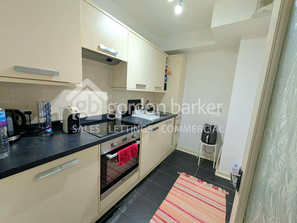 Apartment in Bournemouth - View 2
