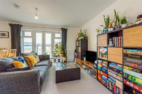 2 bedroom flat for sale, Brocade Road, Andover