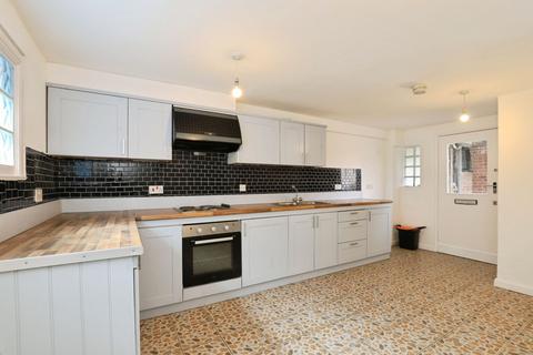 3 bedroom terraced house for sale, Harvest Court, Bourne, PE10