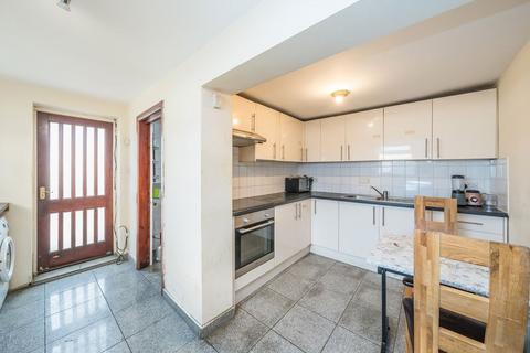 undefined, Station Road, Hounslow TW3