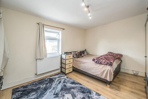 undefined, Station Road, Hounslow TW3