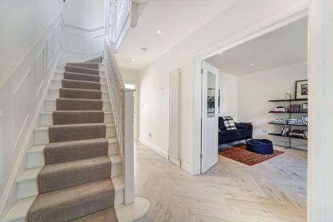 4 bedroom detached house for sale, Crutchfield Lane, Walton-on-Thames, KT12