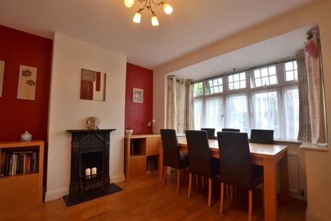 3 bedroom house for sale, Rectory Road, Farnborough GU14