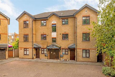 Searles Road, London SE1