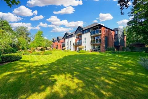 2 bedroom apartment for sale, Holly Road North, Wilmslow, SK9