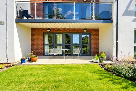 2 bedroom apartment for sale, Holly Road North, Wilmslow, SK9
