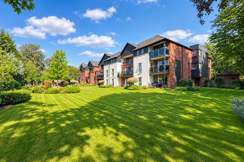 2 bedroom apartment for sale, Holly Road North, Wilmslow, SK9