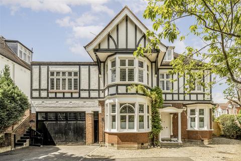 undefined, Mapesbury Road, London, NW2
