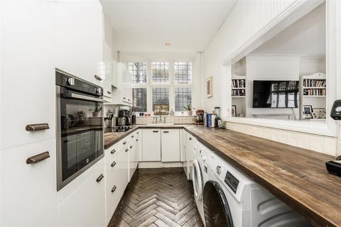 undefined, Mapesbury Road, London, NW2