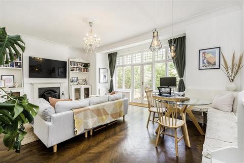 undefined, Mapesbury Road, London, NW2
