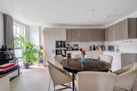 undefined, The Avenue, London, NW6
