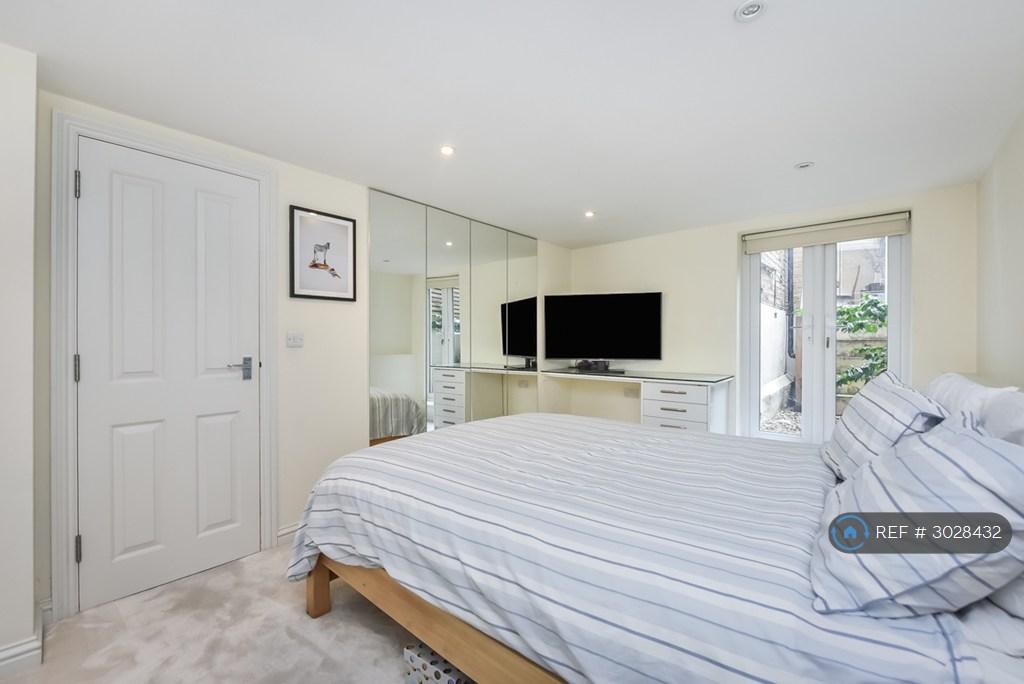 Apartment in London - View 4