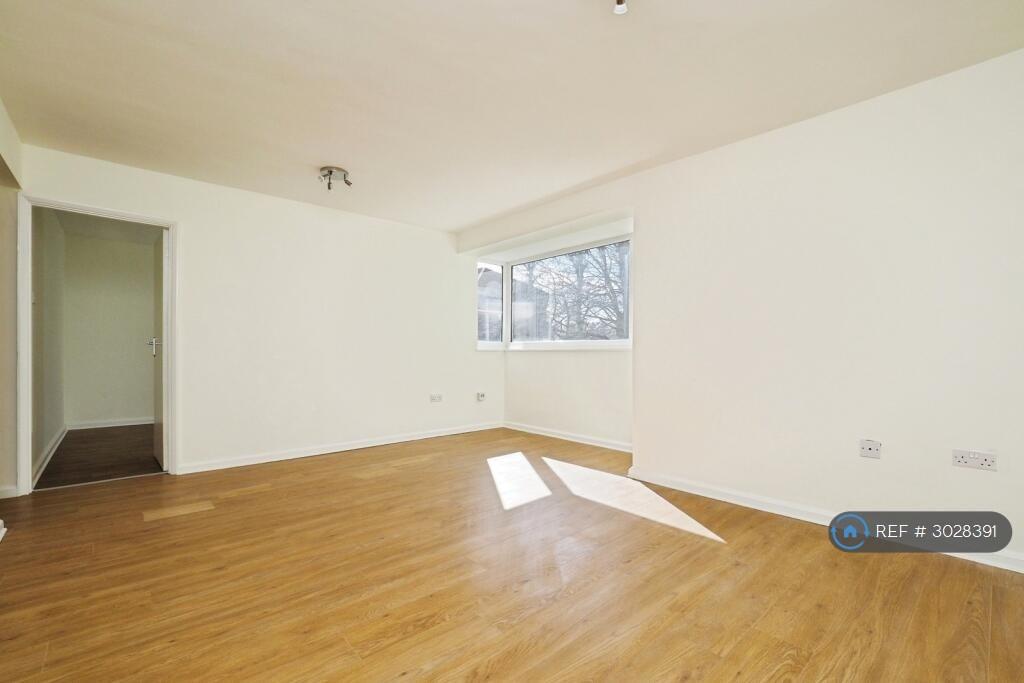 Apartment in Nottingham - View 2