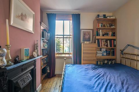 undefined, Litchfield Gardens, London, NW10
