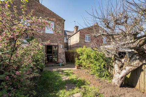undefined, Litchfield Gardens, London, NW10