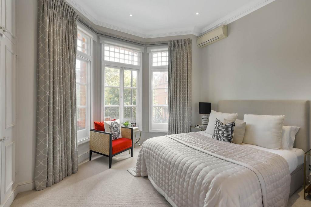 House in London - View 5