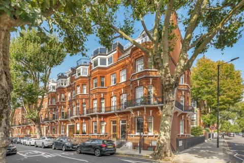3 bedroom flat for sale, Tite Street, London SW3