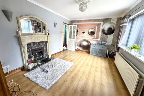 3 bedroom semi-detached house for sale, Cartington Avenue, Shiremoor, Newcastle upon Tyne, Tyne and Wear, NE27 0PZ