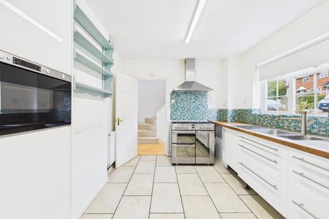3 bedroom semi-detached house to rent, White Hill, Chaulden, HP1