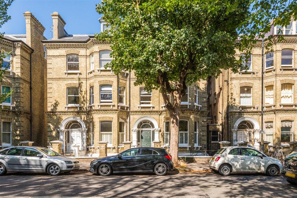 Apartment in Hove, Brunswick