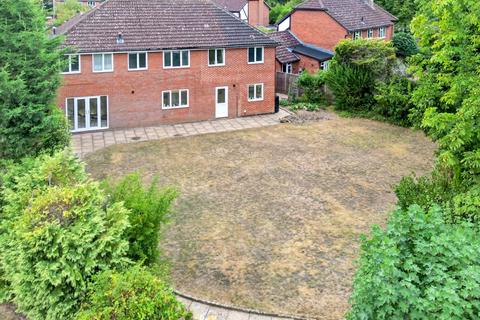 5 bedroom detached house for sale, Barrington Close, Earley