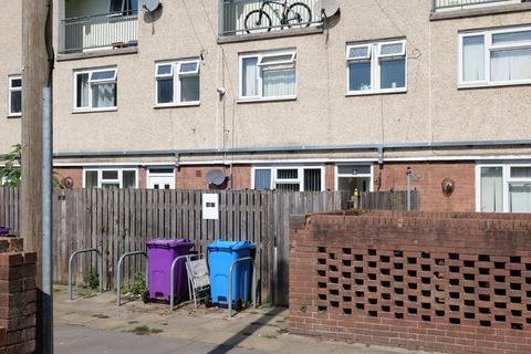 3 bedroom flat for sale, Thornside Walk, Liverpool L25