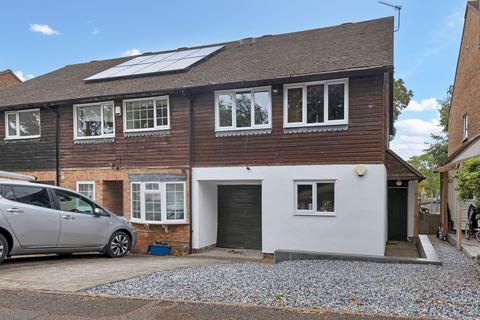 4 bedroom end of terrace house for sale, Layston Park, Royston SG8