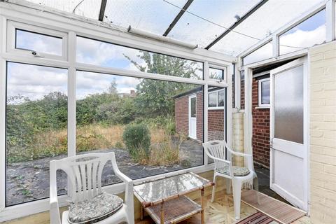 2 bedroom semi-detached bungalow for sale, Cherrydown Close, Chingford