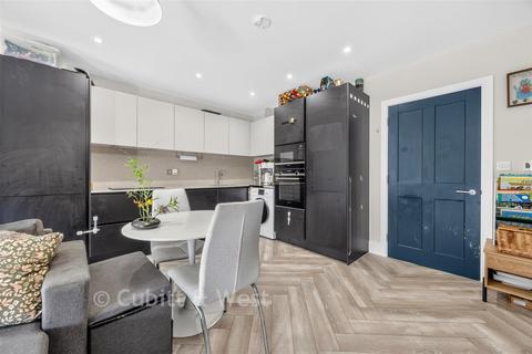 Kyle Court, Purley CR8