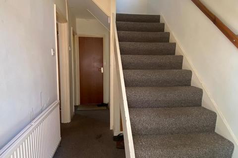 3 bedroom terraced house to rent, Morden SM4