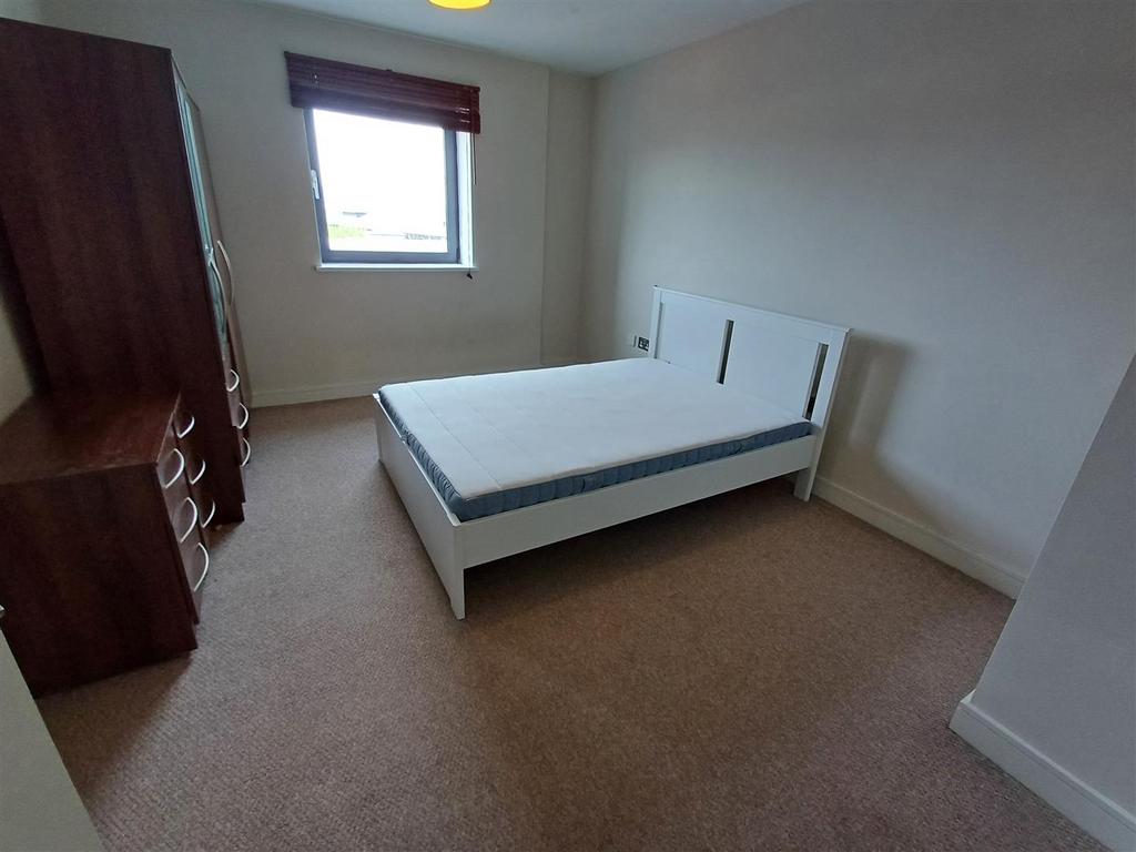 Apartment in Cardiff - View 5