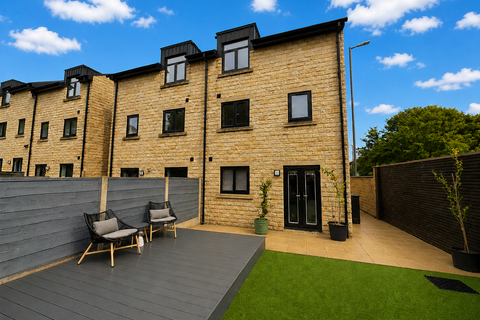 4 bedroom semi-detached house for sale, Cinder Close, Todmorden OL14
