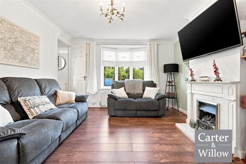 2 bedroom end of terrace house for sale, Basedale Road, Dagenham, Essex