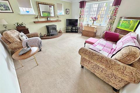3 bedroom detached house for sale, Amethyst Court, New Waltham, Grimsby, N.E. Lincs, DN36 4YR